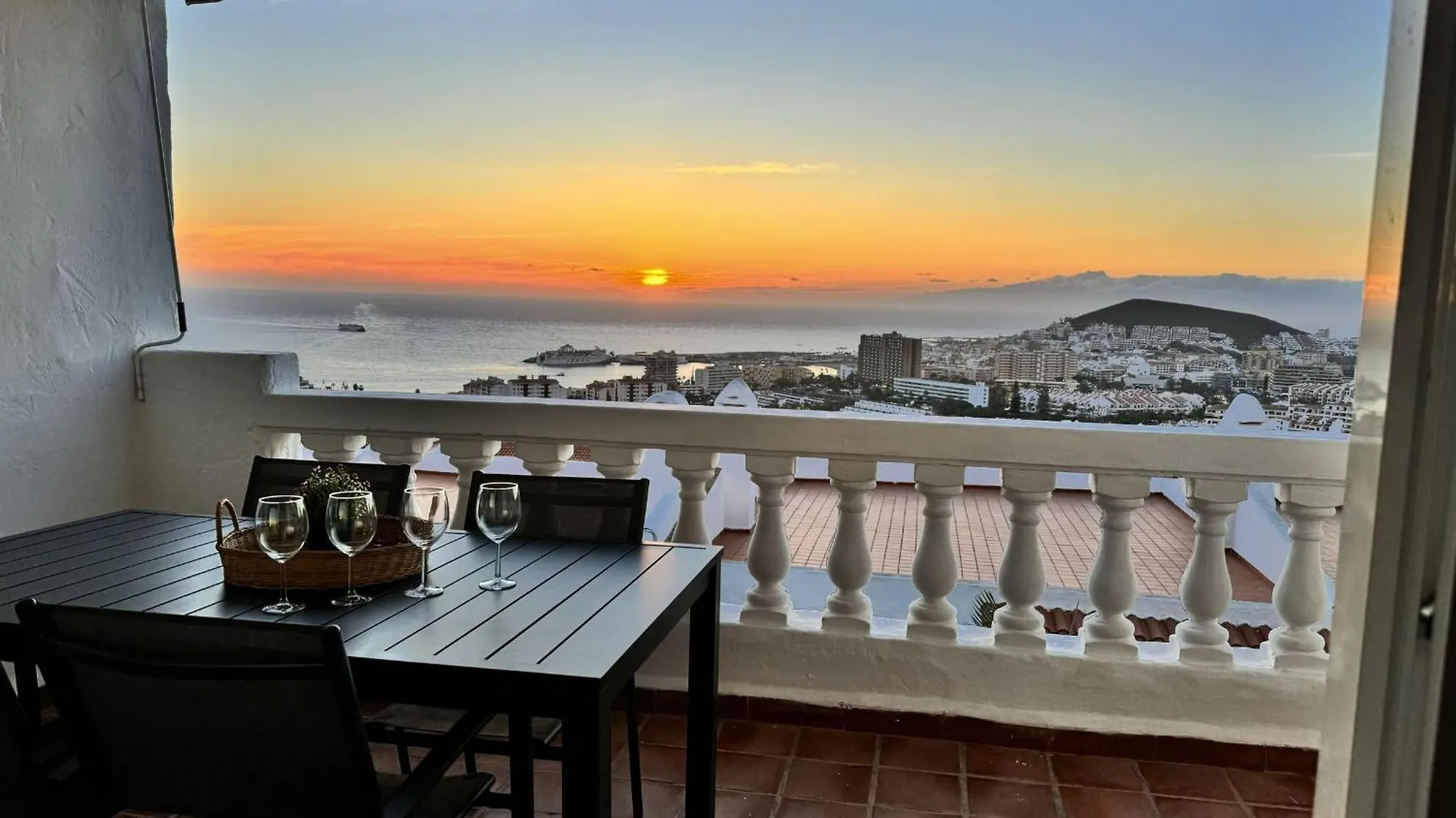 公寓 Amazing Los Cristianos Panoramatic View Home 西班牙